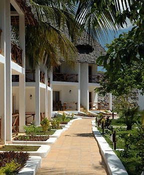 Ngalawa Beach Village Chwaka Ngoại thất bức ảnh